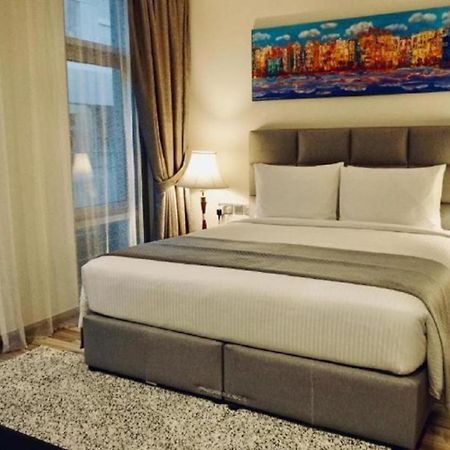 Hotel Costaa La Cage Near Delhi Airport By Gross Group New Delhi Bagian luar foto