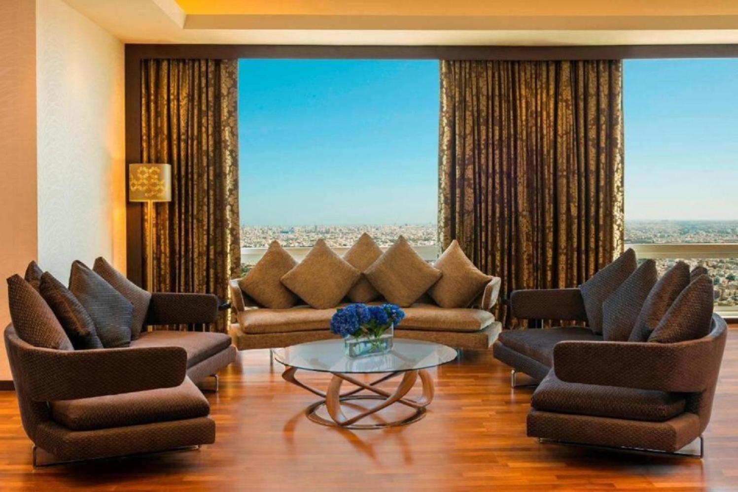 Hotel Costaa La Cage Near Delhi Airport By Gross Group New Delhi Bagian luar foto